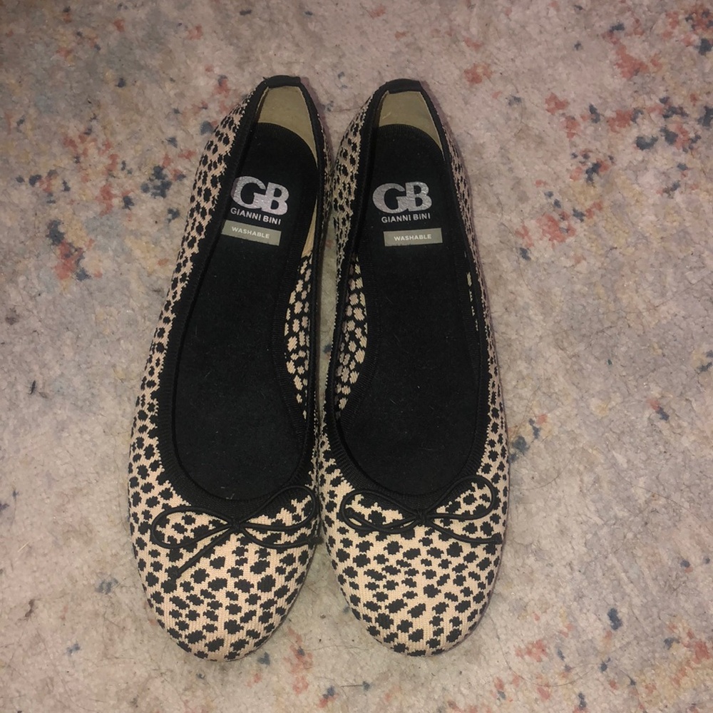 Gianni Bini washable leopard flats. Size 9.5